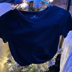 Hollister crop top size medium